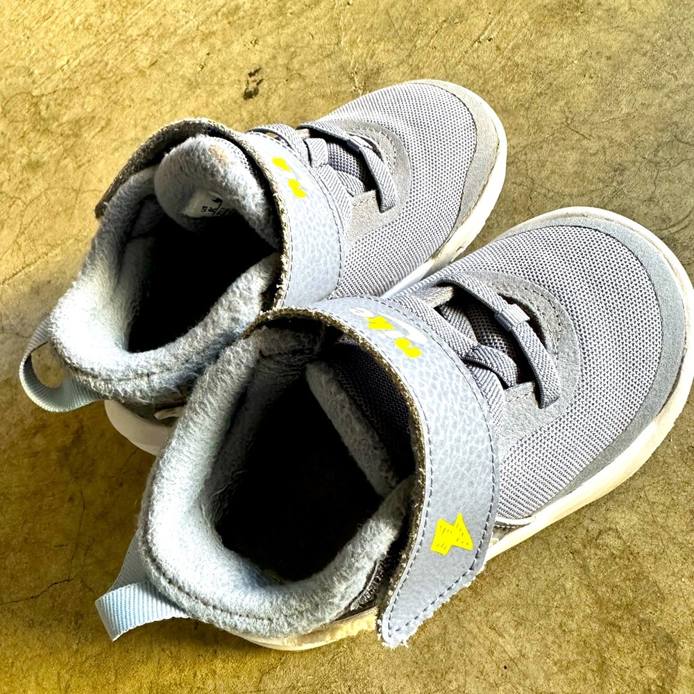 Nike toddler shoes